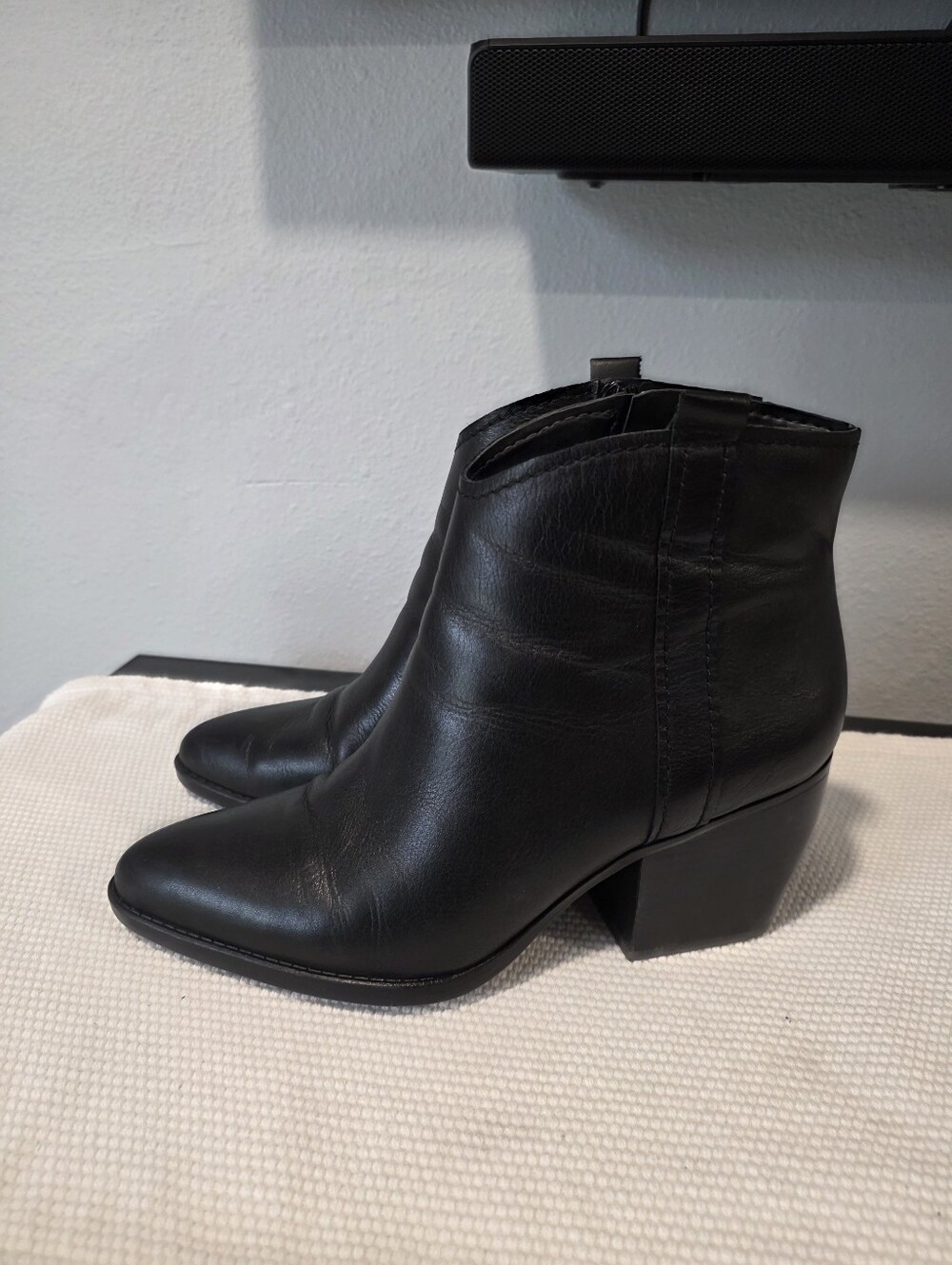 Naturalizer Fairmont Womens Zip Ankle Boots Black Leather